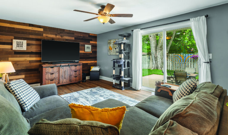 Timeless Character & Warmth In Lake Country