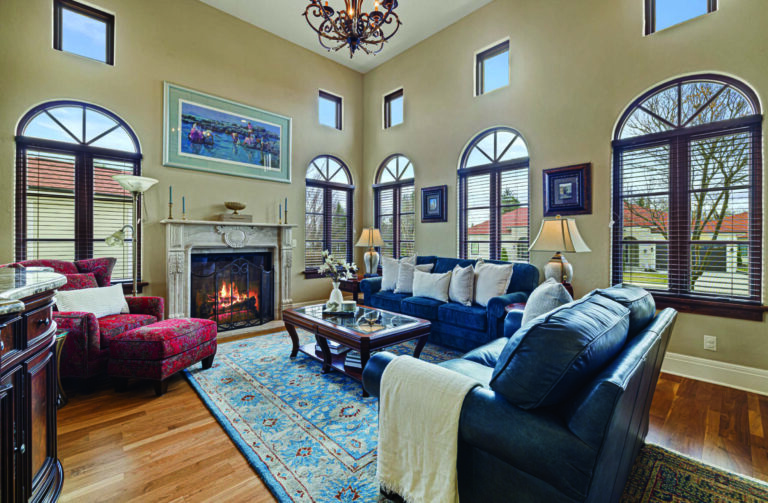 Charming “Italian Villa” On Silver Lake