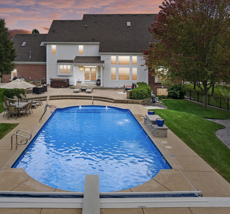 A Distinguished Estate In Carriage Hills
